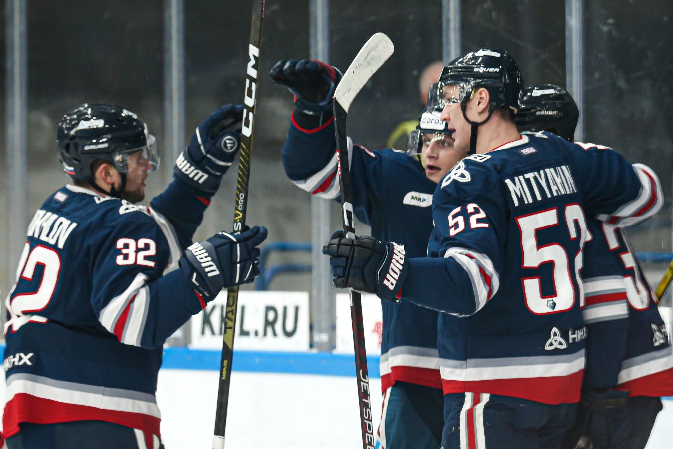 Нефтехимик — Шанхай Дрэгонс